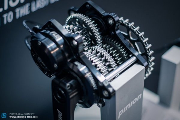 Eurobike_Pinion_2015_KlausKneist__KKM8117-780x520[1].jpg