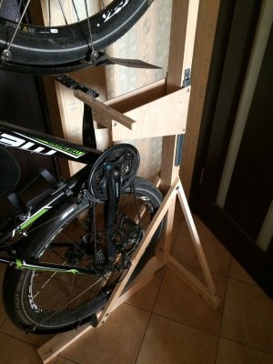 bike storage stand 2.jpg