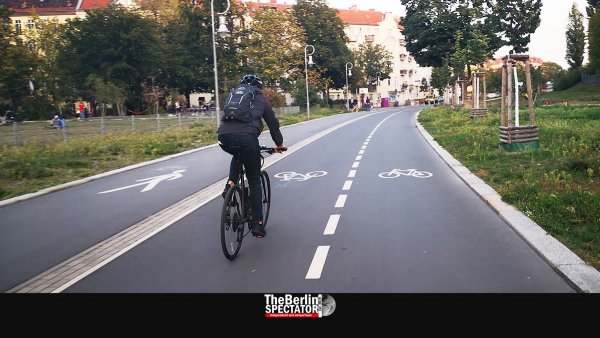bicycle-berlin-by-imanuel-marcus-the-berlin-spectator-003.jpg